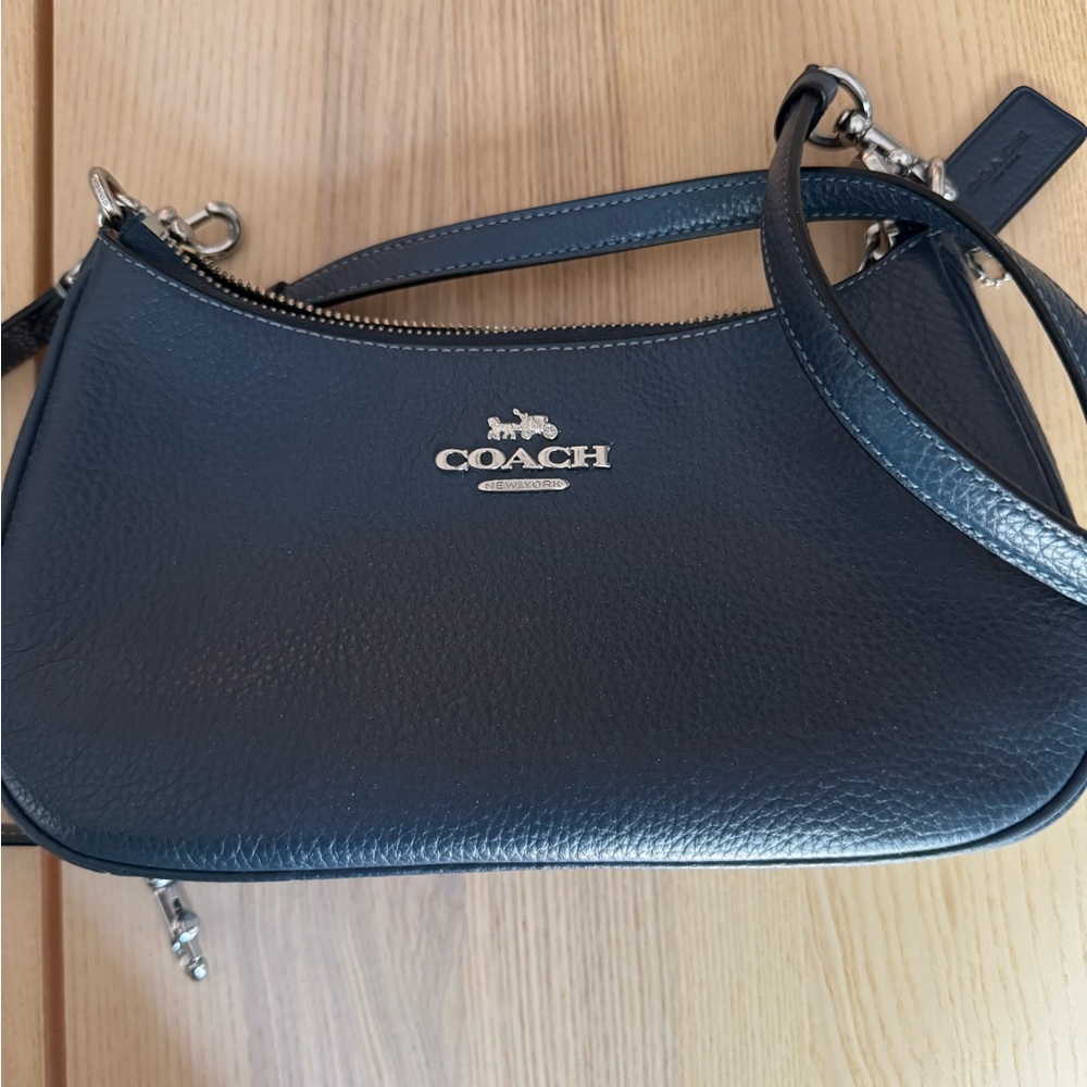 Coach Teri Shoulder Bag  - Dark Blue Leather Shoulder Bag/Crossbody